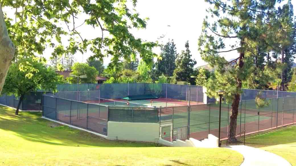Neighborhoods with Tennis Courts in Rancho Bernardo