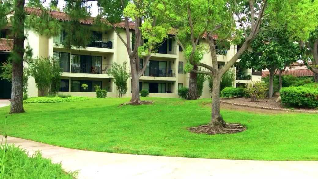 Oaks North Village Condos 55 Senior Condominiums in Rancho Bernardo San Diego California 4