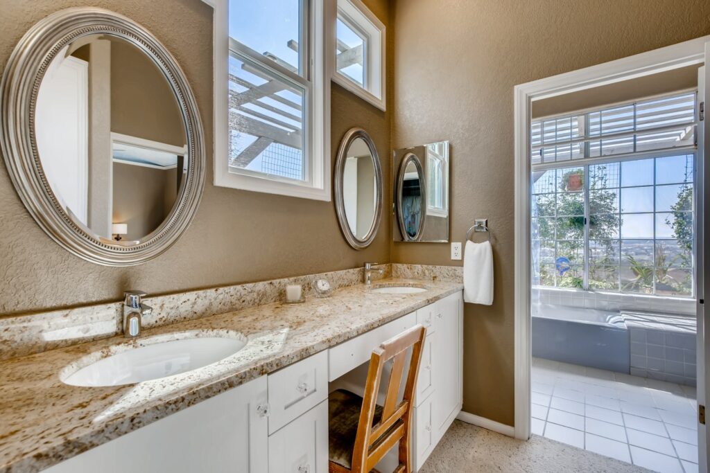 1314 Chariot Court Bonsall CA Single Story Home For Sale in Bonsall 019 49 Master Bathroom