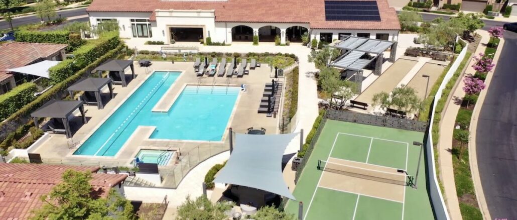 Auberge at Del Sur San Diego Gated 55+ community Auberge at Del Sur San Diego Pickleball Courts