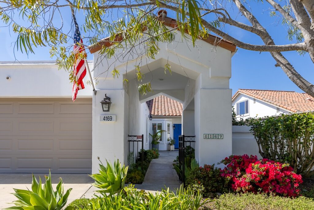 Ocean Hills Country Club Home For Sale at 4169 Rhodes Way, Oceanside CA 92056