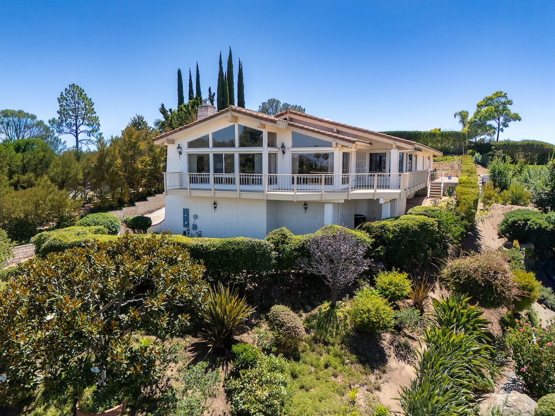 Exterior Front of 10921 Treeside Lane Escondido CA 92026 Home For Sale listed by DreamWell Homes Realty